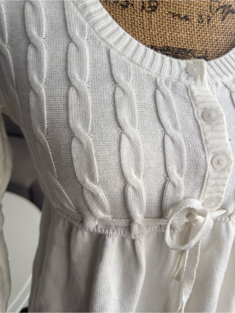 Hollister White Cable-Knit Tie-Waist Sweater - Picture 3 of 10